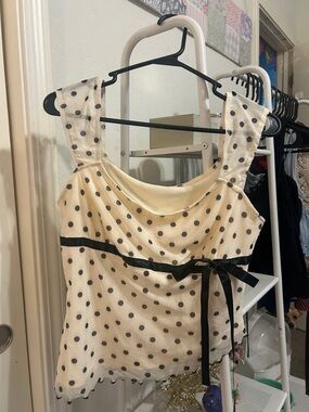 Tilly's Cream Polka Dot Sleeveless Top with Black Ribbon
